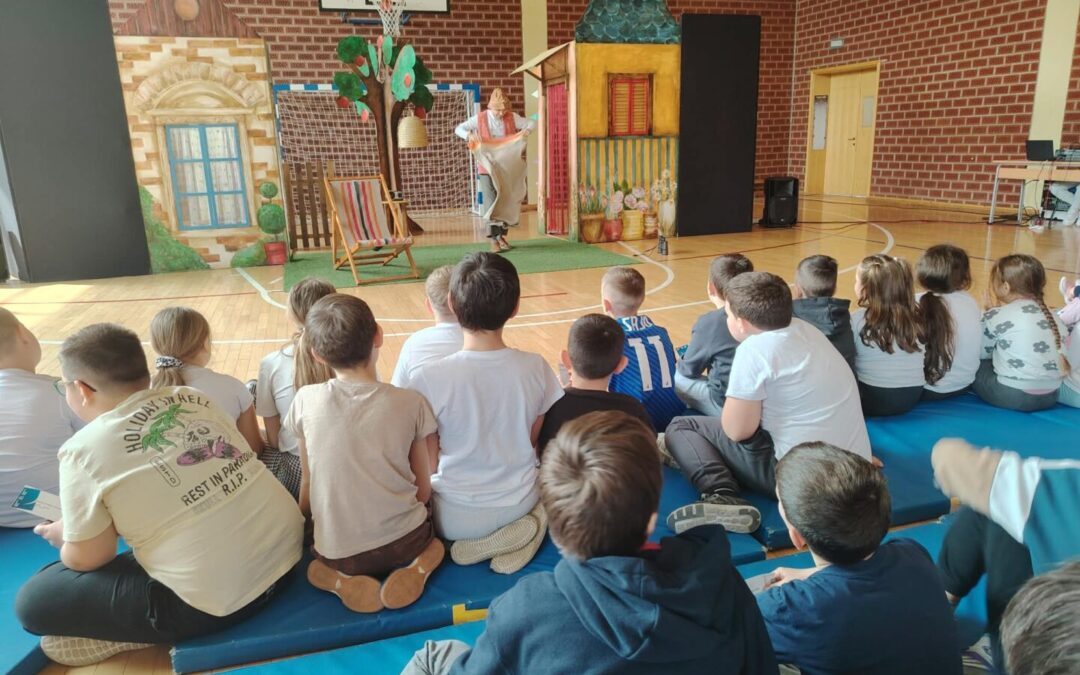 Kazališna predstava u našoj školi